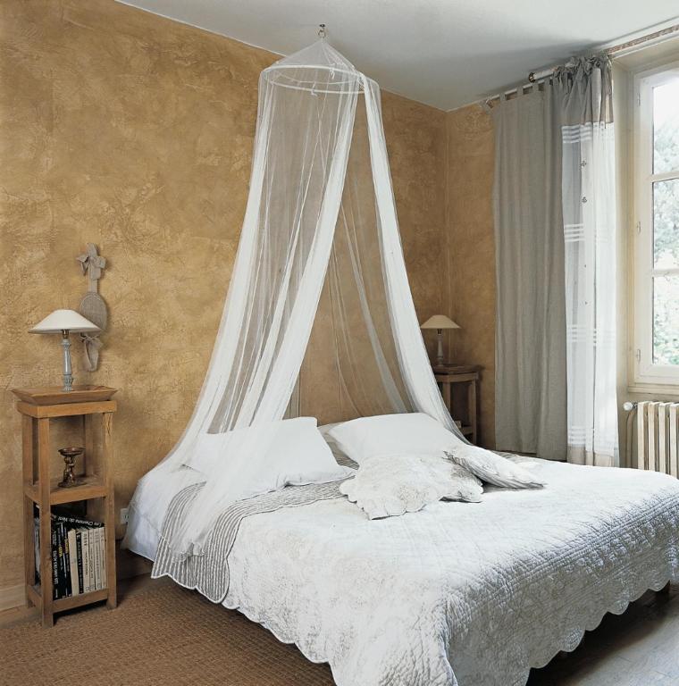 Une Autre Maison Otel Nyons Oda fotoğraf